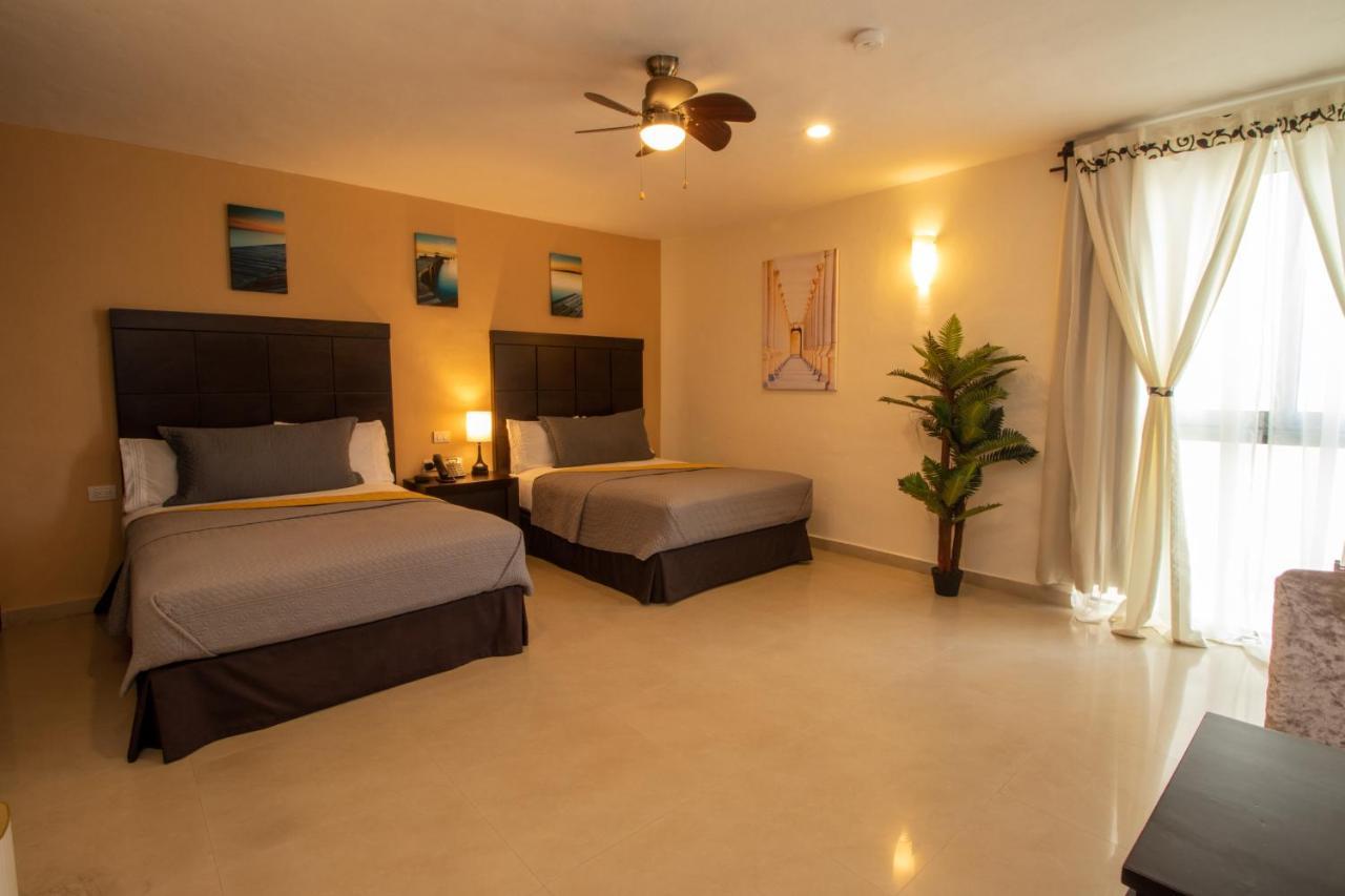 Hotel Villas Segovia Playa Del Carmen Exterior photo