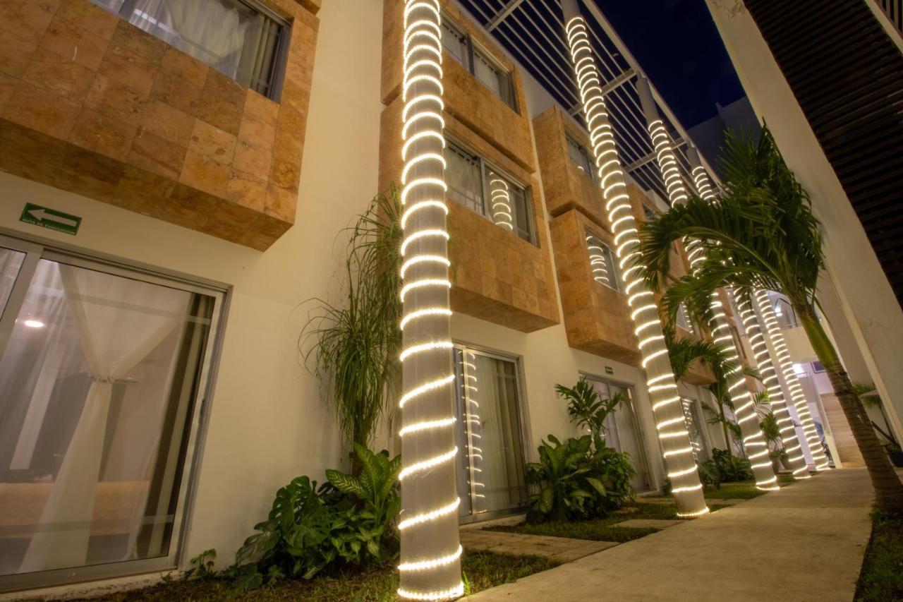 Hotel Villas Segovia Playa Del Carmen Exterior photo