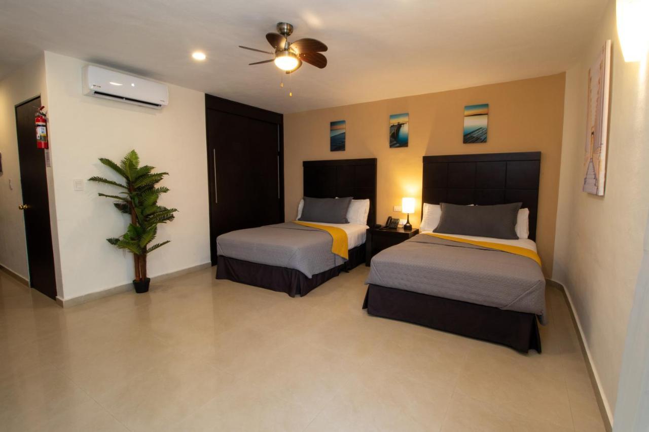 Hotel Villas Segovia Playa Del Carmen Exterior photo
